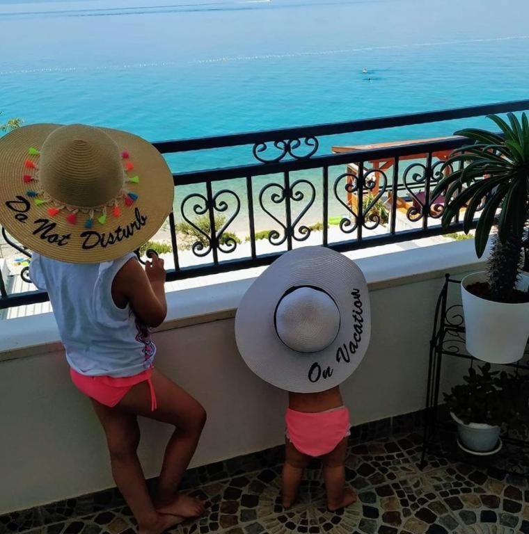 Apartmani Mirona - Tucepi Bagian luar foto