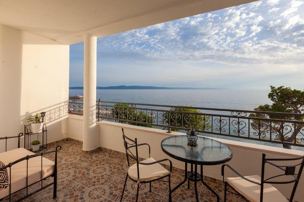 Apartmani Mirona - Tucepi Bagian luar foto