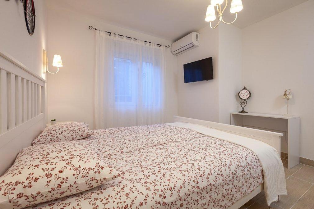 Apartmani Mirona - Tucepi Bagian luar foto