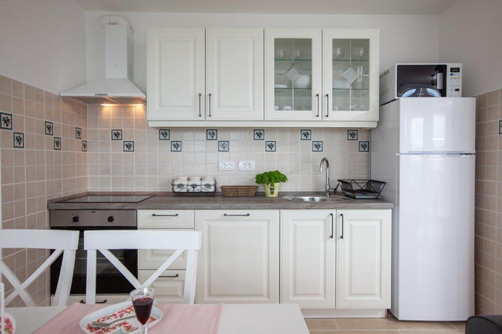 Apartmani Mirona - Tucepi Bagian luar foto