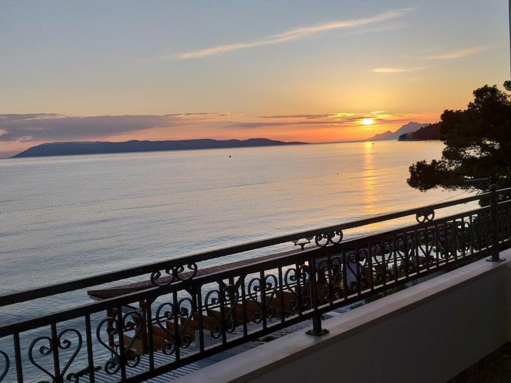 Apartmani Mirona - Tucepi Bagian luar foto