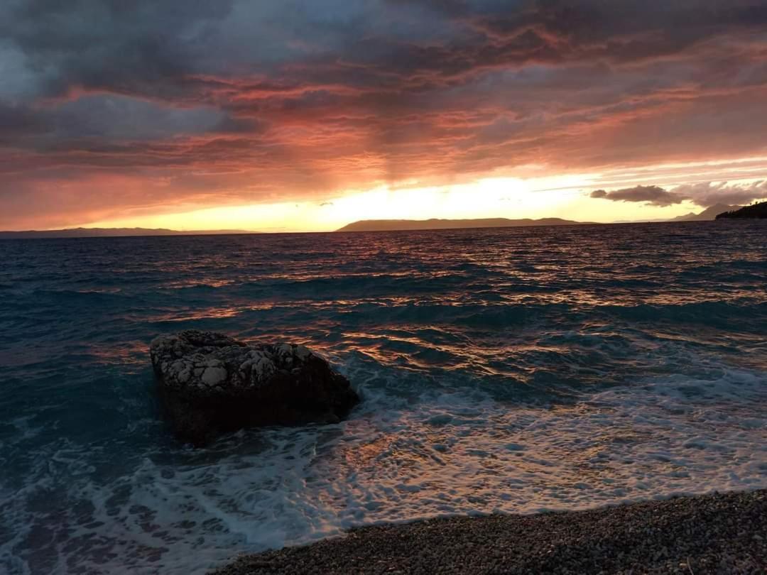 Apartmani Mirona - Tucepi Bagian luar foto