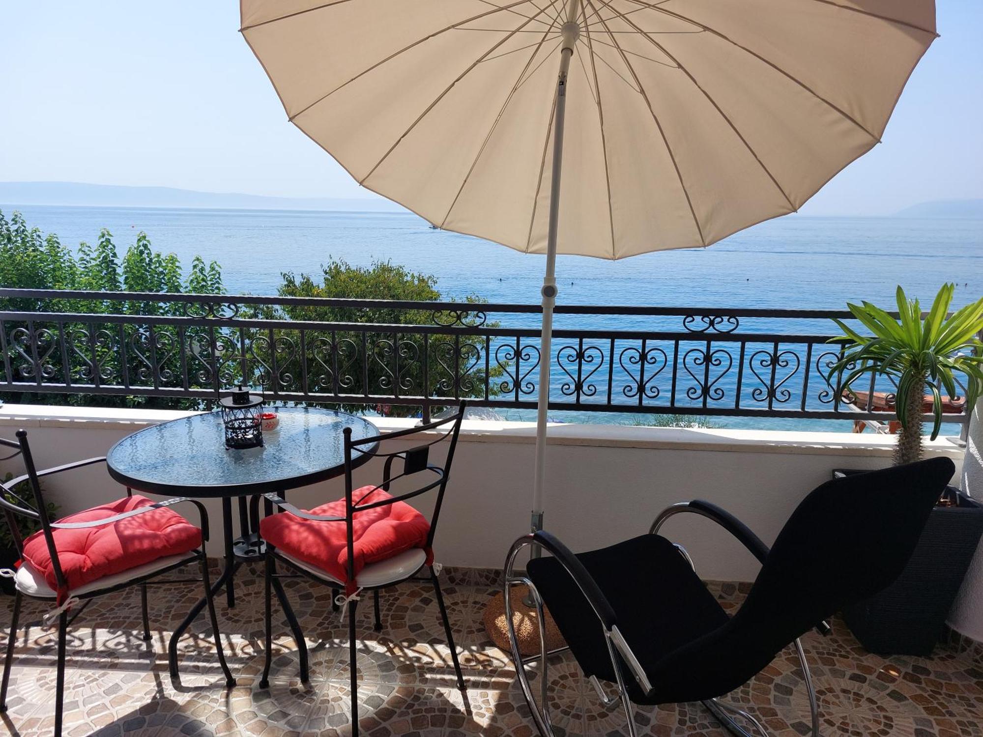 Apartmani Mirona - Tucepi Bagian luar foto